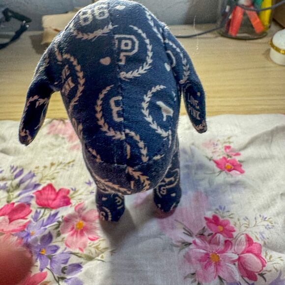 Vintage Victoria's Secret PINK Navy Bandana Print Stuffed Dog Plush - Picture 4 of 6